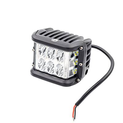 Phare de travail rectangle 6 Leds + 6 Leds latérales 9/32 volts 399416