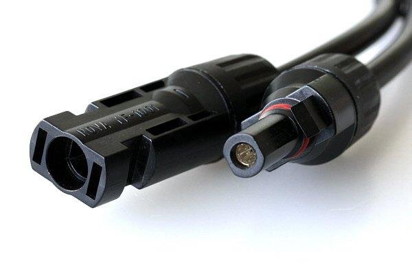 Cble 4 mm x 5 mtres avec connecteur MC4 F/M